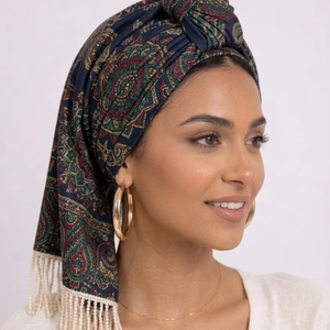 Foulards personnalisés imprimés, légers et carrés pour femmes, accessoires de mode, commande en gros pour les besoins de marquage - Product Image 1