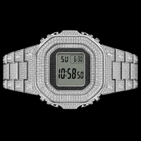 Montre Homme Argentée avec Affichage Numérique et Boîtier Sertie de Pierres Scintillantes – Montre de Luxe Tendance Style Urbain Moderne