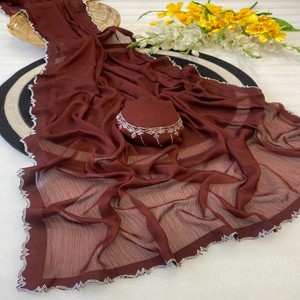 Sari de Chifón Premium VASTRA COTTAGE con Bordado Intrincado Zarkhan, Estilo Bollywood Elegante para Fiestas - Product Image 2
