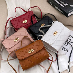 Bolso de Hombro de Cuero Rojo para Mujer, Hermoso Bolso Impermeable para Estudiantes, Económico, Fabricado para Damas - Product Image 1