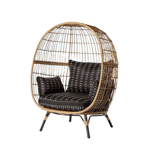 Fauteuil œuf en rotin pour extérieur, siège de jardin avec coussin à motifs noirs, mobilier au design contemporain - Product Image 2