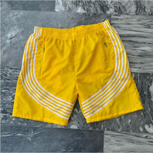 Shorts en nylon solide écologiques personnalisés pour hommes, idéaux pour la gym et la course à pied, séchage rapide, faible MOQ, directement de l'usine. - Product Image 6