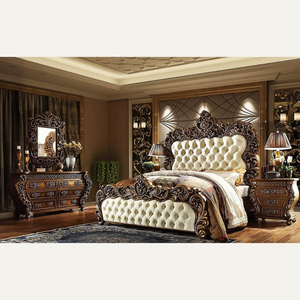 Lit en bois massif sculpté sur mesure de style européen classique de luxe pour la chambre d'appartement - Product Image 3