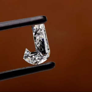 Diamante suelto de 1 quilate, certificado IGI, VVS, cultivado en laboratorio, corte elegante, letra J, para la elaboración de colgantes, al mejor precio. - Product Image 1