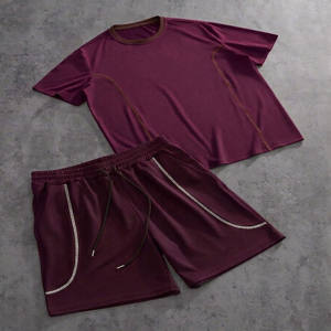 Conjunto de Ropa para Hombre Jacquard Enterprises de Corte Holgado, Camisa y Pantalones Cortos para un Movimiento Fácil y Comodidad Durante Todo el Día - Product Image 3