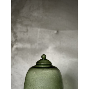 Pot en verre vert décoratif à motif de bulles avec couvercle hermétique pour le stockage et la présentation à domicile - Product Image 2