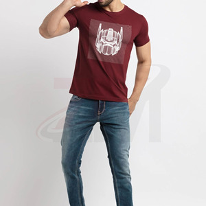T-shirt imprimé graphique marron pour homme, design de casque futuriste, streetwear, 100% coton, coupe slim décontractée pour homme - Product Image 5