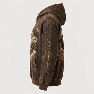 Sudaderas modernas con efecto acid wash, hechas con materiales duraderos que ofrecen comodidad de movimiento flexible y un estilo urbano a la moda. - Product Image 6