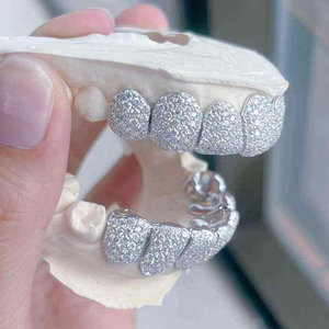 Grillz Diamantés de Qualité Supérieure, Capuchons Dentaires Personnalisés, Bijoux de Mode Urbaine Hip Hop de Luxe pour Hommes et Femmes - Product Image 2