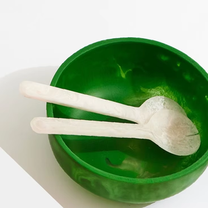 Tazón de Resina para Ensalada Hecho a Mano en India, para Decoración del Hogar, en Todos los Colores y Tamaños - Product Image 1