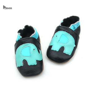 Chaussures en cuir pour bébé personnalisées, semelle souple, confortables, antidérapantes, premières chaussures de marche, légères, respirantes, chaussures décontractées pour tout-petits - Product Image 1