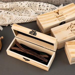 Boîte à lunettes élégante en bois qui offre une protection ultime et un design chic pour vos lunettes et lunettes de soleil préférées - Product Image 4