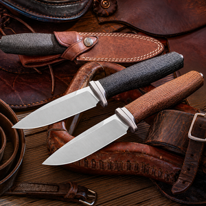 Couteaux de chasse à lame fixe en argent avec manche texturé orange-brun et étui en cuir marron pour les voyages de camping en plein air - Product Image 6