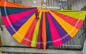 Lehenga Chaniya de Seda Romana Pura Multicolor con Blusa Larga Peplum con Bordado Pesado de Espejos Kutchi, Ideal para Navratri y Fiestas de Boda - Product Image 5