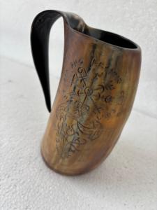 Chope à boire artisanale en corne de Viking, authentique, de qualité alimentaire, pour bière et hydromel, pour la restauration en gros - Product Image 4