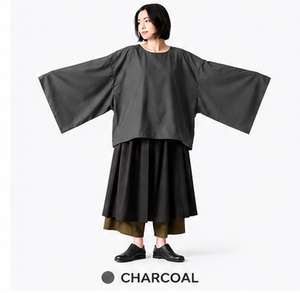 Top Japonés Transpirable con Logo y Mangas Kimono Extra Grandes para Mujer |   Camisa Batwing |   Túnica Holgada de Estilo Minimalista |   Harajuku - Product Image 6
