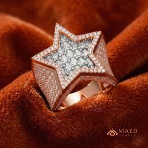 Anillo de Moissanita Estrella en Oro Rosa para Hombre, Chapado en Oro Rosa de 14K, Estilo Iced Out, Joyería Fina de Lujo Hip Hop, Regalo con Corte Baguette - Product Image 3