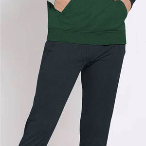 Chándal Deportivo para Hombre con Estampado Invernal de Último Diseño, 100% Algodón Ecológico y Transpirable - Product Image 6