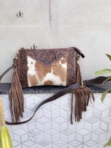 Bolso de Mano de Cuero con Flecos y Grabado a Mano, Diseño 2026, Elegante, de Cuero Vacuno, Color Marrón, Multiusos para Mujer - Product Image 4