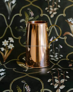 Pichet à eau en cuivre pur poli avec poignée en boucle – Carafe à boisson conique à ouverture supérieure – Exportation directe B2B en gros - Product Image 1