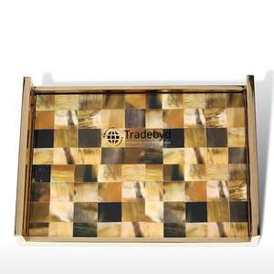 Bandeja de Servir Decorativa Moderna y Móvil Hecha a Mano con Cuerno Natural de Primera Calidad, Decoración de Lujo para Mesa de Comedor y Hogar por Tradebyd - Product Image 1