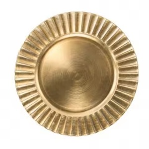 Assiette de présentation classique en laiton – Base élégante pour table de dîner, idéale pour mariages traditionnels, restaurants, hôtels et événements. - Product Image 1
