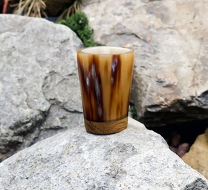 Gobelet en corne artisanal de haute qualité, style Viking, pour l'eau et le vin, par Royal Natural Craft - Product Image 2