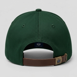 Casquette de baseball en gros, fabriquée avec des matériaux de qualité, offrant confort, durabilité, respirabilité et taille ajustable pour un usage quotidien. - Product Image 3