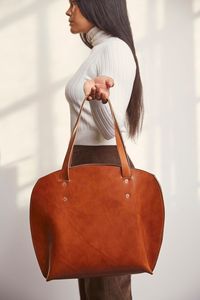 Sac fourre-tout en cuir de vachette de haute qualité, sac à bandoulière tendance pour femme, idéal pour les voyages - Product Image 2