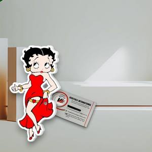 Paleta de Pestañas Magnéticas Reutilizables de Acrílico con Forma de Corazón, Flores y Mariposas de Betty Boop en Rojo Intenso, Linda y Moderna - Product Image 2