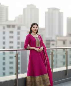 Robes Anarkali de style boutique pour femmes, de qualité supérieure, de designers indiens et pakistanais, pour les occasions spéciales, avec broderies à la machine, ensembles Salwar Kameez - Product Image 5