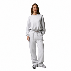 Conjunto Deportivo de Dos Piezas para Mujer, Sudadera Corta con Cuello Redondo, Pantalones de Pierna Recta con Cintura Elástica, Estilo Informal y Relajado - Product Image 1