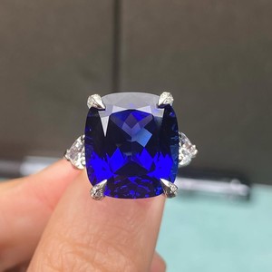 Bague de fiançailles en or jaune 10K 14K 18K avec pierre précieuse bleue taille coussin, bijoux de luxe pour mariage et anniversaire - Product Image 2