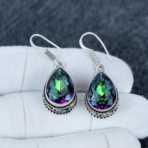 Pendientes de Topacio Místico, Hechos a Mano, Plata de Ley 925, Estilo Vintage - Product Image 1
