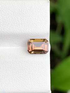 แทนซาไนต์สีน้ำตาลทองธรรมชาติแบบสองสี ไม่ผ่านการอบ หินแทนซาไนต์หายากสำหรับทำเครื่องประดับ ขายส่ง - Product Image 1