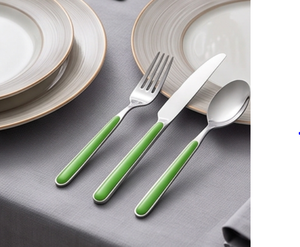 Ensemble de couverts modernes avec manches en résine verte, finition miroir haute brillance, compatible lave-vaisselle, pour le camping et l'usage quotidien - Product Image 6