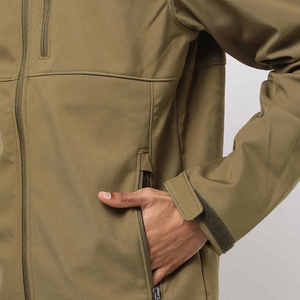 Chaqueta Softshell Ligera Impermeable Personalizada para Hombre, Diseño con Cremallera y Capucha, Forro Polar, para Senderismo al Aire Libre, con Bolsillos - Product Image 6