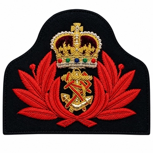 Écusson brodé main personnalisé, motif Couronne en fil d'or, Ancre, Feuille rouge, Fournisseur de patchs faits main - Product Image 1