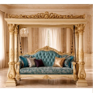 Balançoire en bois de teck de style turc traditionnel, Jhula classique indienne, Jhoola de style baroque, Balançoire d'intérieur Oonjal en velours capitonné, USA - Product Image 1