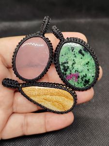 Lote al por mayor de collares de moda con colgantes de macramé de gemas de cristal natural surtido y material de latón de formas mixtas - Product Image 5