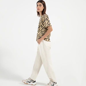 Conjuntos de Camiseta y Pantalones Cortos Casuales para Mujer al Por Mayor, Conjuntos de Verano Personalizados con OEM - Product Image 4
