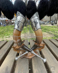 Corne à boire Viking authentique Un navire artisanal intemporel pour les reconstitutions et les célébrations de fêtes d'inspiration nordique - Product Image 3