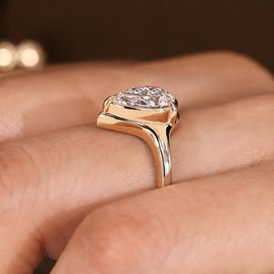 Anillo de Diamante con Corte Pera de Calidad Premium, Joyería Elegante para Uso Diario, Regalo para Bodas y Fiestas, Disponible a un Precio Accesible - Product Image 3