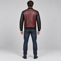 Blouson aviateur en cuir bordeaux premium pour homme avec manches matelassées contrastantes noires et bordures en tricot côtelé