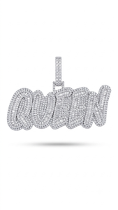 จี้เพชรแบบสั่งทำขายส่ง ตัวอักษร QUEEN ประดับเพชรแล็บโกรว์ ทองคำแท้ 10K 14K 18K ทองคำขาว ตัวอักษรทรงบาแกตต์ - Product Image 1