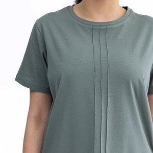 T-shirt pour femme, couleur unie, col rond, manches courtes, tricoté, plissé, minimaliste, coupe classique, toutes saisons, 100% polyester, appliques - Product Image 3