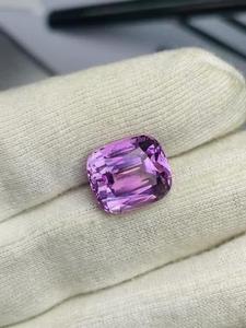 Piedra de Corte Fino de Kunzita Natural Certificada IGI de Calidad AAA, Corte Cojín, 18.47 14.9x13.0x11.2mm, Color Rosa Premium para Coleccionistas - Product Image 2