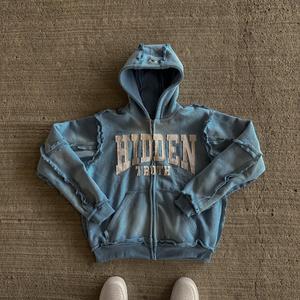 Sudadera con capucha verde desgastada con cremallera para hombre y mujer, con estampado de letras, pedrería y borde sin rematar, en varios colores. - Product Image 2