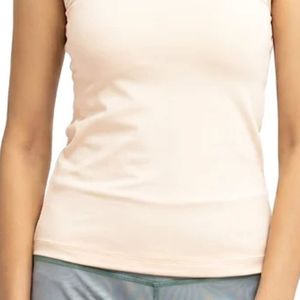 Camiseta sin mangas beige para mujer, con tirantes finos, cuello redondo, color liso, básica, informal, de verano, personalizable - Product Image 3