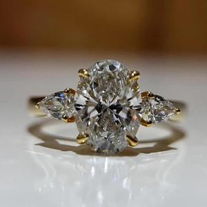 Bague de fiançailles et de mariage vintage à trois pierres en moissanite taillée, en argent sterling 925 plaqué or 14 carats, certifiée IGI, pour femme, cadeau - Product Image 1